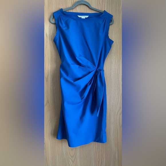 Diane Von Furstenberg | Women’s SZ 8 | Blue Side Tie Dress - Picture 2 of 9